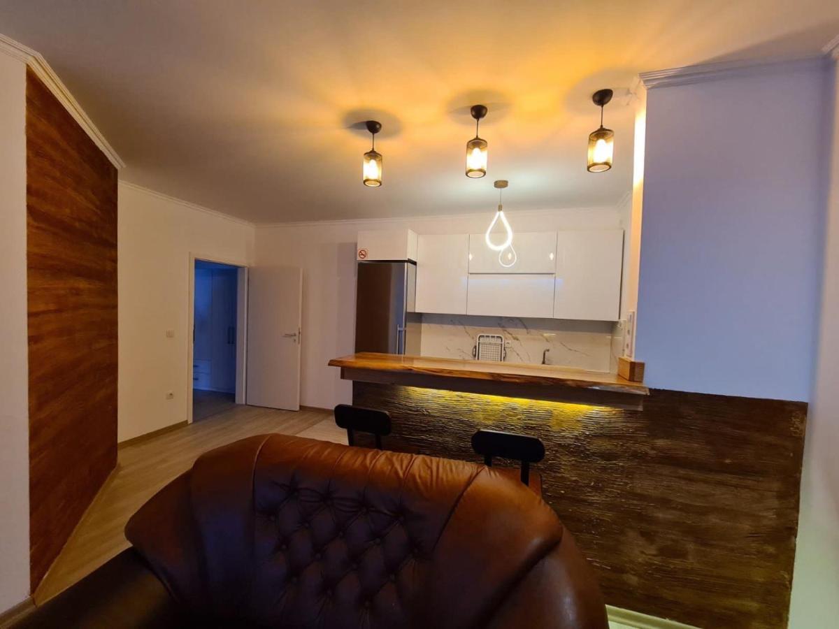 Prishtina Escape Apartments Pristina Exterior foto